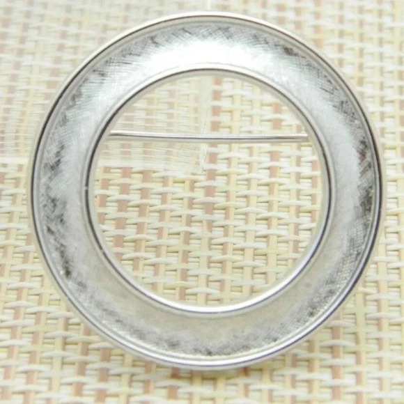 CROWN TRIFARI Silver Tone Modernist Textured Pin - Picture 1 of 4